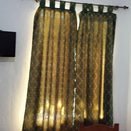 Gran Plaza Casa de hóspedes 2*