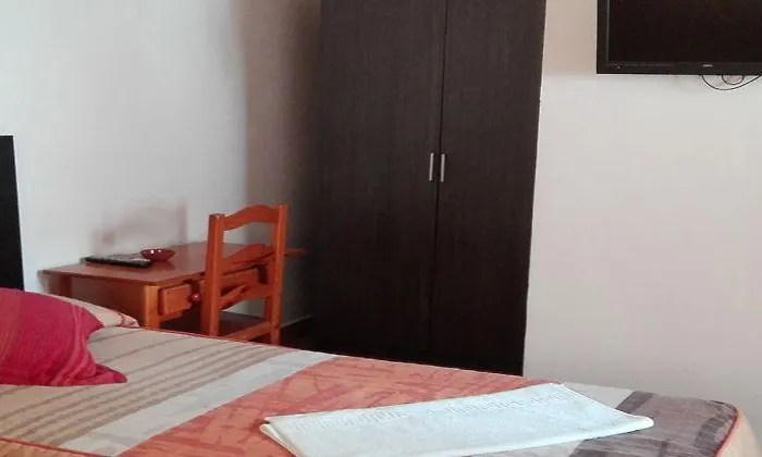 بنسيون غران بلازا بيت ضيافة 2*