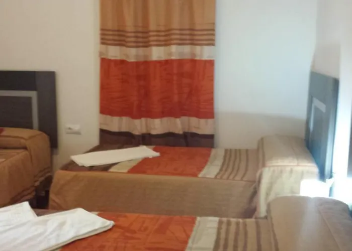 بنسيون غران بلازا بيت ضيافة