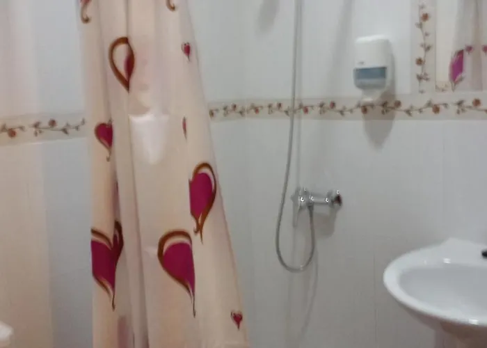 بنسيون غران بلازا 2*